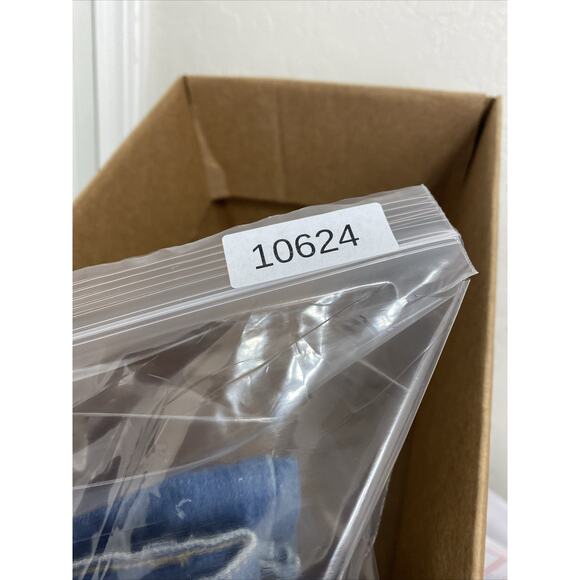 2 Pairs Of Boys Jeans The Children's Place Size 14 Straight Leg Dark & Med NWT - Picture 11 of 11